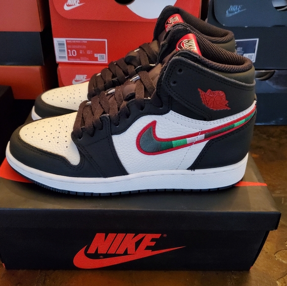 Air Jordan 1 High OG Sport Illustrated A Star Is Born. GS Size 5 - Picture 3 of 11